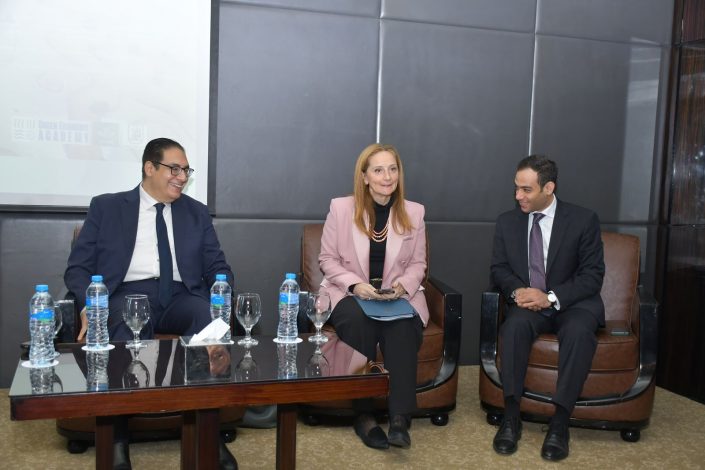 عبدالصادق يشارك في الملتقى المصري الإيطالي عن المناخ وتأثيراته على الصحة والهجرة 6 almomken.com V7oFkLgj