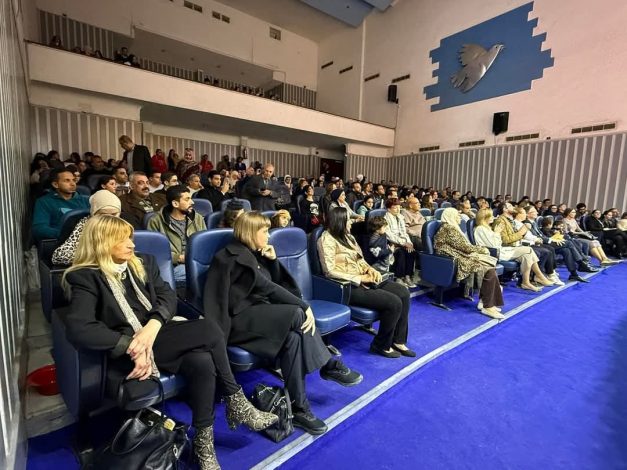 احتفالية روسية في استقبال العام الجديد 2 almomken.com bD1haR1S