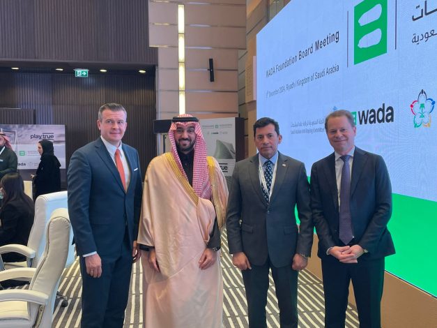 وزير الشباب والرياضة يلتقي المرشح لرئاسة اللجنة الأوليمبية الدولية بحضور رئيس "الوادا" ونظيره السعودي 4 almomken.com dcJicIxO