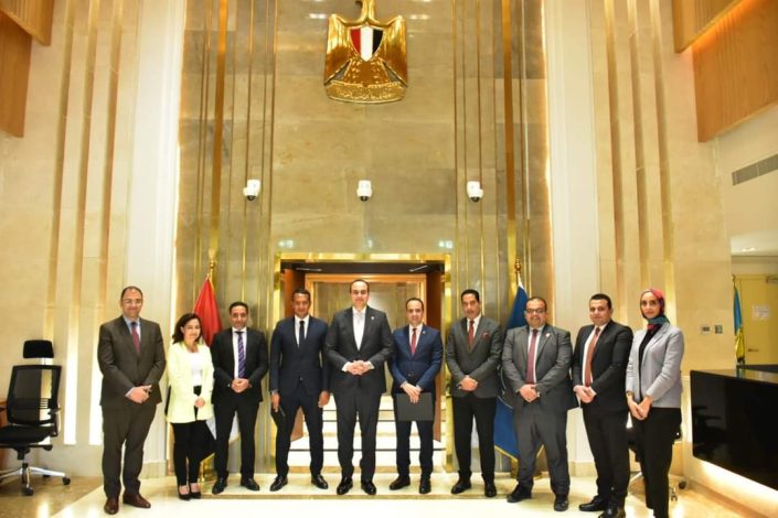 بروتوكول تعاون بين هيئة الرعاية الصحية وشركة "إنجيج كونسلتينج" للاستشارات 4 almomken.com iFDuBSp1