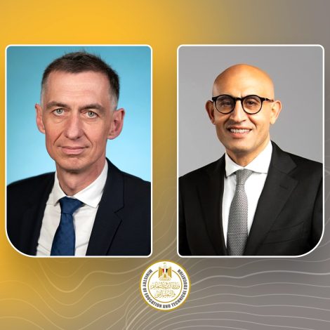 وزير التربية والتعليم يلتقى بمدير قطاع العلاقات الثقافية بوزارة الخارجية الألمانية لبحث سبل تعزيز التعاون في مشروعات التعليم المشتركة 2 almomken.com 5UhcCQ6f