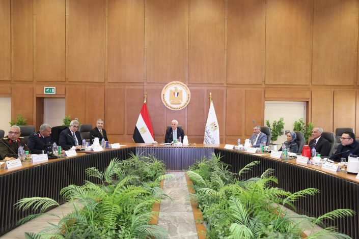 مصر تنتج وتصدر المعرفة بعد تطوير المراكز البحثية 5 almomken.com B8bHccuZ