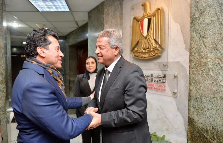 وزير الشباب والرياضة يلتقي رئيس المجلس الأعلى لتنظيم الإعلام لبحث سبل التعاون المشترك 7 almomken.com D3gu2xgz