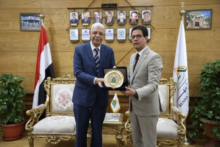 تعاون علمي وبحثى بين جامعتى المنوفية و بنها 2 almomken.com MzYhTDZb