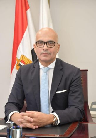 منح دراسة مجانية لطلاب جامعه عين شمس 2 almomken.com QoWuqY1P