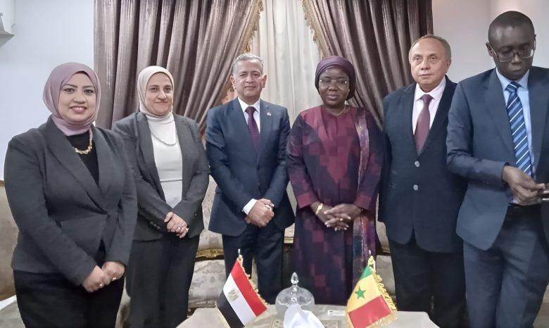 تعاون بين القومي لعلوم البحار والشركة الوطنية للثروة السمكية 2 almomken.com fBf6mpNR