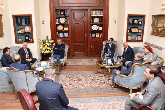 وزير الشباب والرياضة يلتقي رئيس الهيئة الوطنية للصحافة 3 almomken.com jwzdjF41