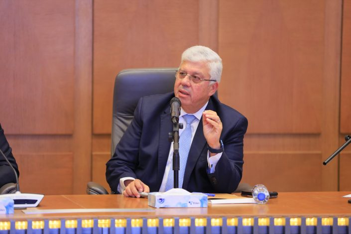 ثانى جلسات فعاليات الحوار المجتمعي: وزيرا التعليم العالى والبحث العلمى والتربية والتعليم يعقدان لقاءً موسعًا مع مجالس الأمناء والآباء والمعلمين على مستوى الجمهورية 9 almomken.com kAFdGhAh