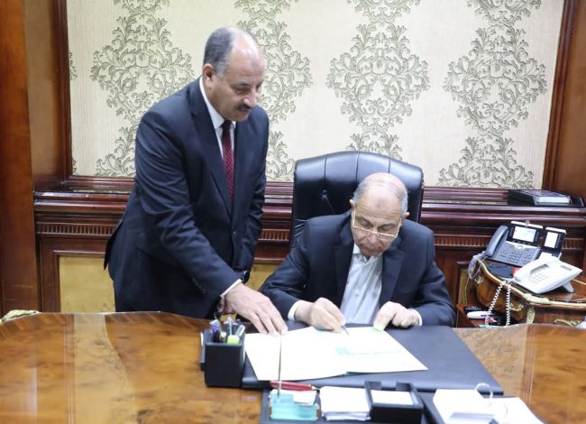 محافظ المنيا يعتمد نتيجة الشهادة الإعدادية للفصل الدراسي الأول بنسبة نجاح 76.5% 2 almomken.com 5WR5vjDq