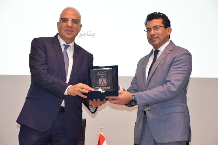 وزيرا الشباب والرياضة و الموارد المائية والري في حوار مفتوح مع الشباب 8 almomken.com FDOLkBCj