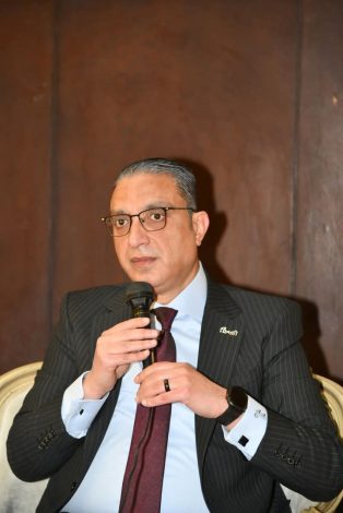 محافظ الفيوم يشارك في جلسة "الحوار المجتمعي حول مقترح البكالوريا المصرية" 3 almomken.com ZNgLEG0W