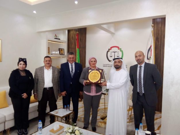 النقابة العامة للبنوك تبحث التعاون مع الإمارات 3 almomken.com aNlauPB6