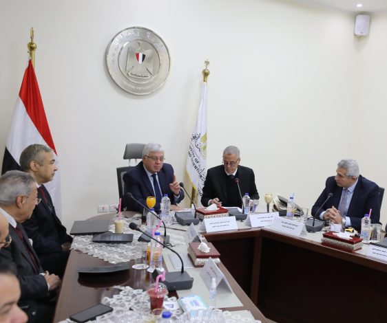 مجلس الجامعات الأهلية يوافق على إنشاء 12 جامعة أهلية جديدة 2 almomken.com d0fSoc39