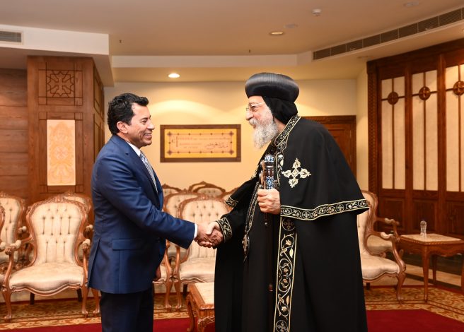 البابا تواضروس الثاني يستقبل وزير الشباب والرياضة ووفد الدبلوماسية الشبابية بمقر الكاتدرائية بالعباسية 5 almomken.com xXv30dhc