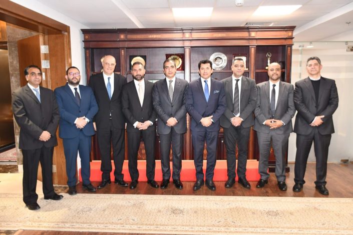 وزير الشباب والرياضة يناقش خطة الاتحاد المصري للجولف للتطوير واستضافة البطولات الدولية 4 almomken.com zr29RBnm