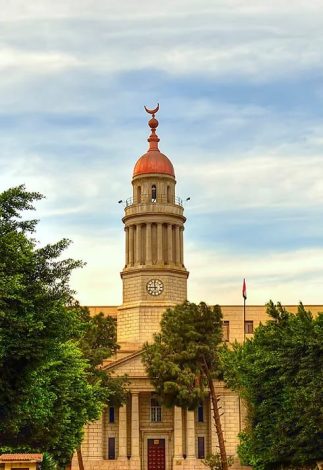 وزير التعليم العالي يهنئ جامعة القاهرة لحصول كلية طب قصر العيني على اعتماد الجمعية الدولية للكلى كمركز تدريبي إقليمي 1 almomken.com 9q0i3gCO