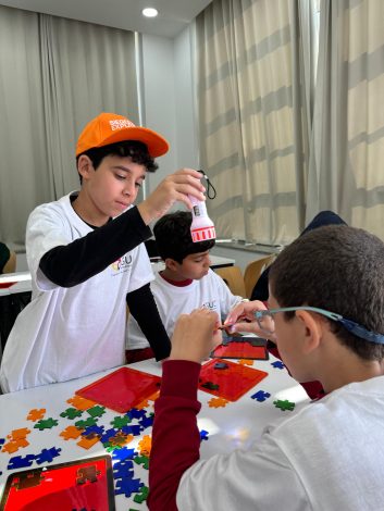 ورش إبداعية للأطفال بمركز سيجر إكسبلوررز بالمدرسة الألمانية الدولية DISK بالGUC 1 almomken.com R9hC1eir