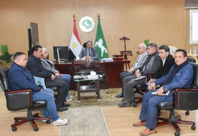 محافظ الشرقية يشدد على سرعة فحص طلبات المواطنين حول المصالحات مع الدولة 2 almomken.com TH2K5z0U
