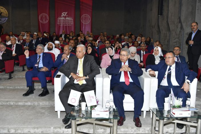 رئيس الجامعة المصرية اليابانية يشارك في المؤتمر العام لاتحاد الجامعات العربية بالكويت 1 almomken.com 0a8CIh49