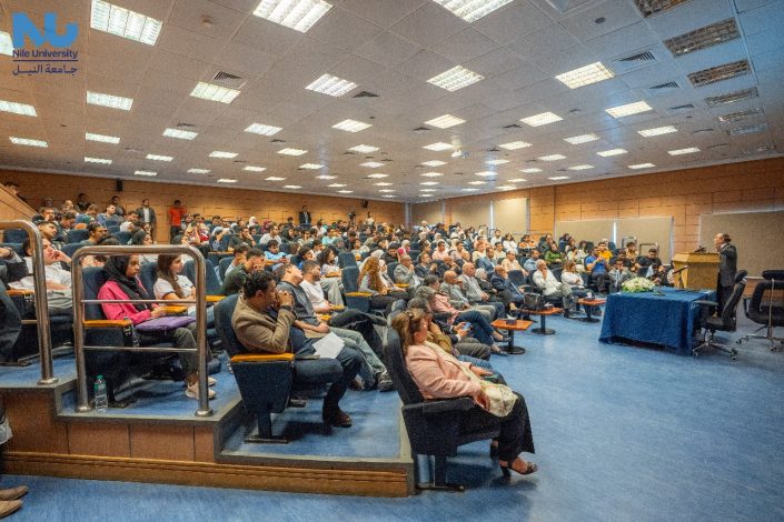 جامعة النيل تستضيف اللواء سمير فرج في ندوة حول الأمن القومي وتحديات المرحلة 1 almomken.com FEGkVpCh