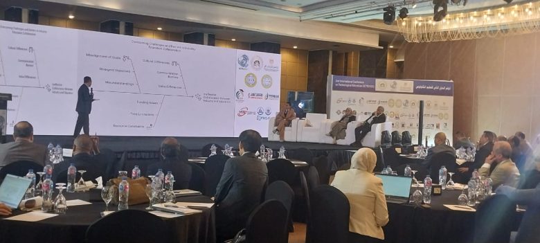 ماليزيا،إندونيسيا وألمانيا يشاركون فى جلسة فلسفة التعليم التكنولوجى 1 almomken.com G1qntEM4