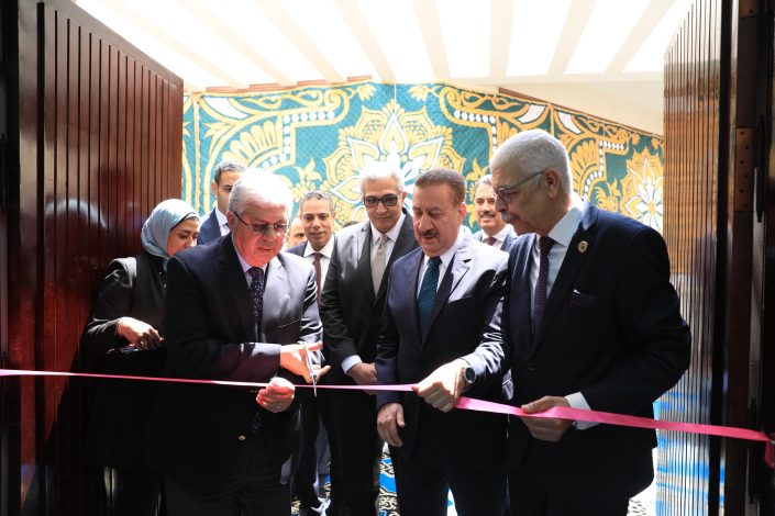 افتتاح مركز الاختبارات الإلكترونية بكلية الحقوق بجامعة المنوفية 1 almomken.com 8f3fbfba