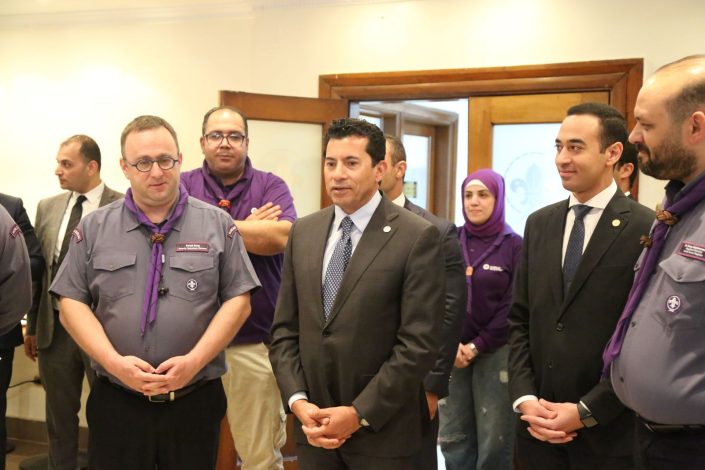 وزير الشباب والرياضة يلتقي الأمين العام للمنظمة العالمية للحركة الكشفية 1 almomken.com FvhnxF26