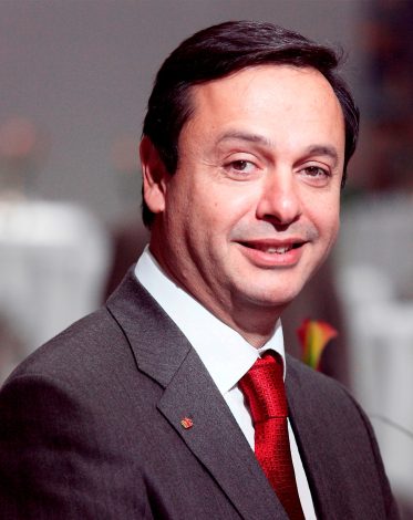 الجامعة الألمانية بالقاهرة تشارك في منتدى الأعمال العربي الألماني ببرلين 1 almomken.com s60cjuAx