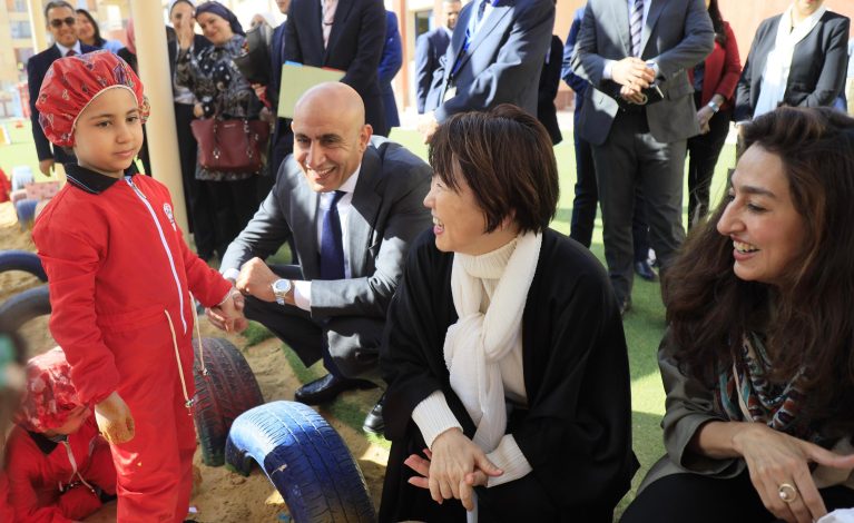 المدرسة المصرية اليابانية بحدائق أكتوبر تستقبل وزيري التعليم بمصر واليابان 1 almomken.com zzNI1ISO