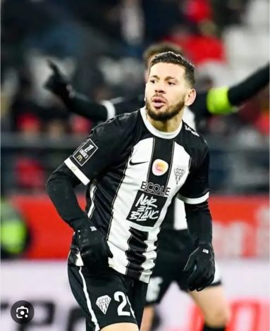 أوروبا تمنع إنتقال الملالى إلى الزمالك 1 almomken.com 56214a31