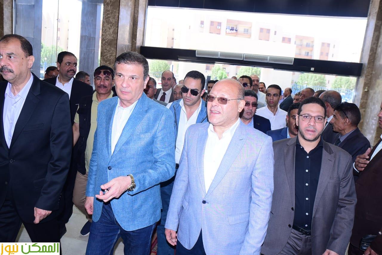 وزير الزراعه يزور مهندس حماية الأراضى المعتدى عليه بمستشفي سوهاج الجامعي 2 وزير الزراعه يزور مهندس حماية الأراضى المعتدى عليه بمستشفي سوهاج الجامعي