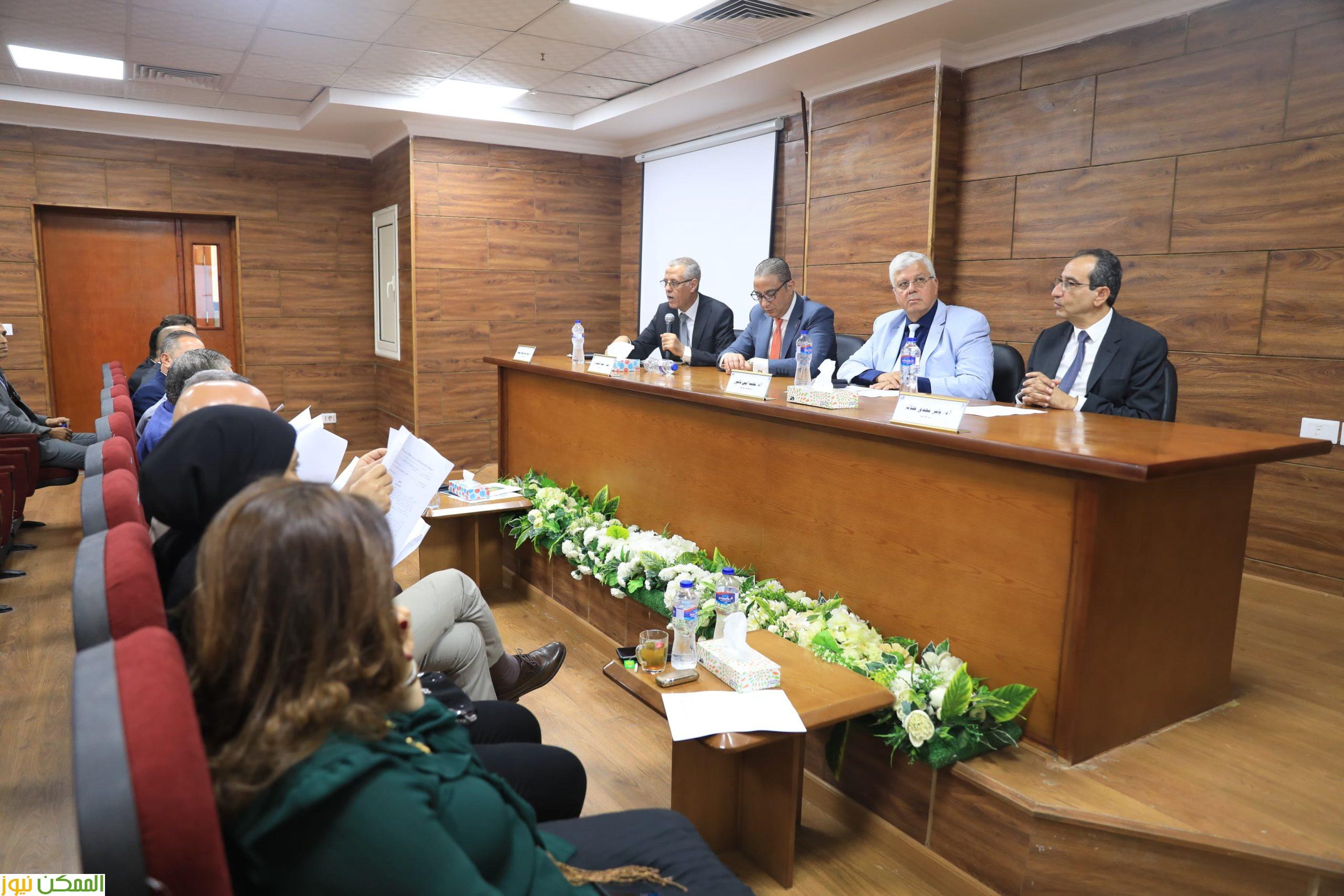خطة العام الدراسى الجديد للجامعات ناقشها الوزير مع رؤساء الجامعات الحكومية المنبثقة منها جامعات أهلية جديدة 3 خطة العام الدراسى الجديد للجامعات ناقشها الوزير مع رؤساء الجامعات الحكومية المنبثقة منها جامعات أهلية جديدة