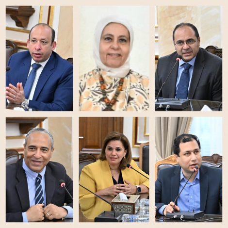 رئيس جامعة القاهرة يجتمع بلجنة الأمانة العلمية وأخلاقيات البحث العلمي 3 almomken.com d2afcab6