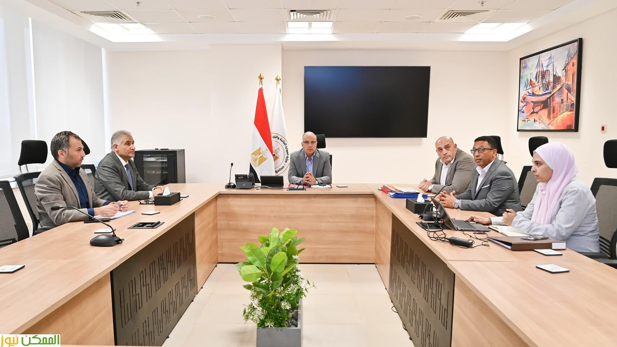 وزير الري يتابع إجراءات رقمنة أعمال قطاع المياه الجوفية وتسهيل إجراءات إصدار التراخيص 4 وزير الري يتابع إجراءات رقمنة أعمال قطاع المياه الجوفية وتسهيل إجراءات إصدار التراخيص