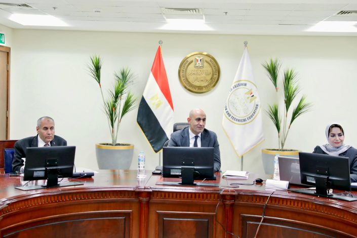 السياسة الدولية وتنمية الانتماء الوطني في المناهج الدراسية 1 almomken.com f6a1967b