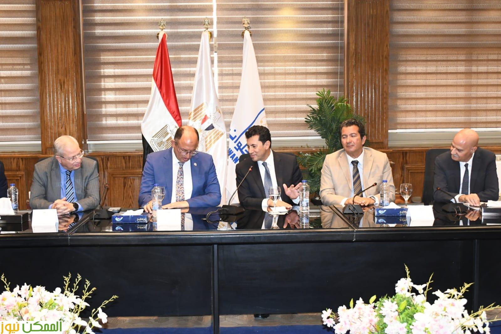 بروتوكول تعاون بين نادي جامعة حلوان وشركة المدن للخدمات الرياضية والشبابية 3 بروتوكول تعاون بين نادي جامعة حلوان وشركة المدن للخدمات الرياضية والشبابية*