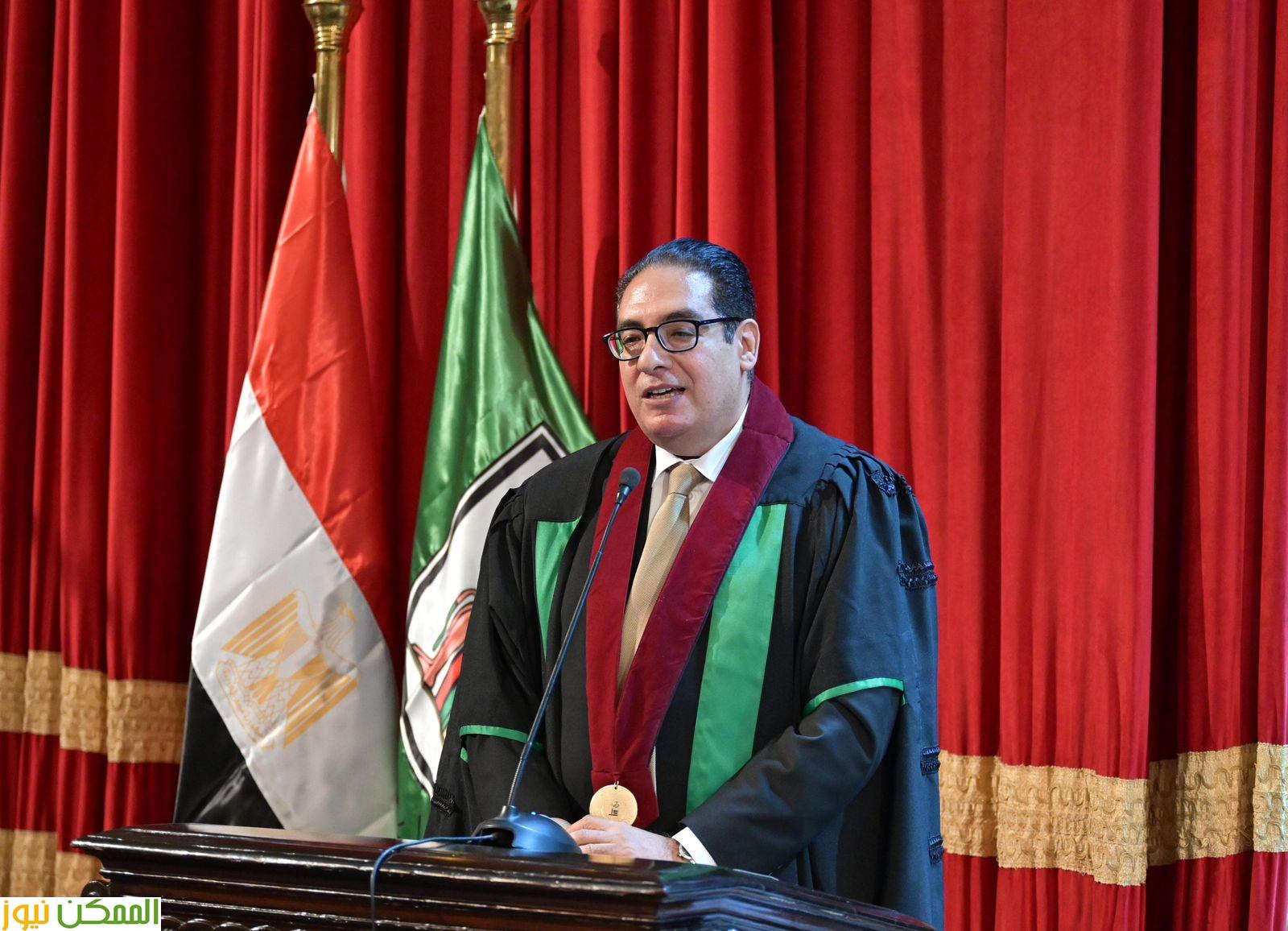 احتفال خاص بدفعة 97 من الطلاب الوافدين بطب اسنان القاهرة تزامنا مئوية الكلية 2 د محمد سامى عبد الصادق