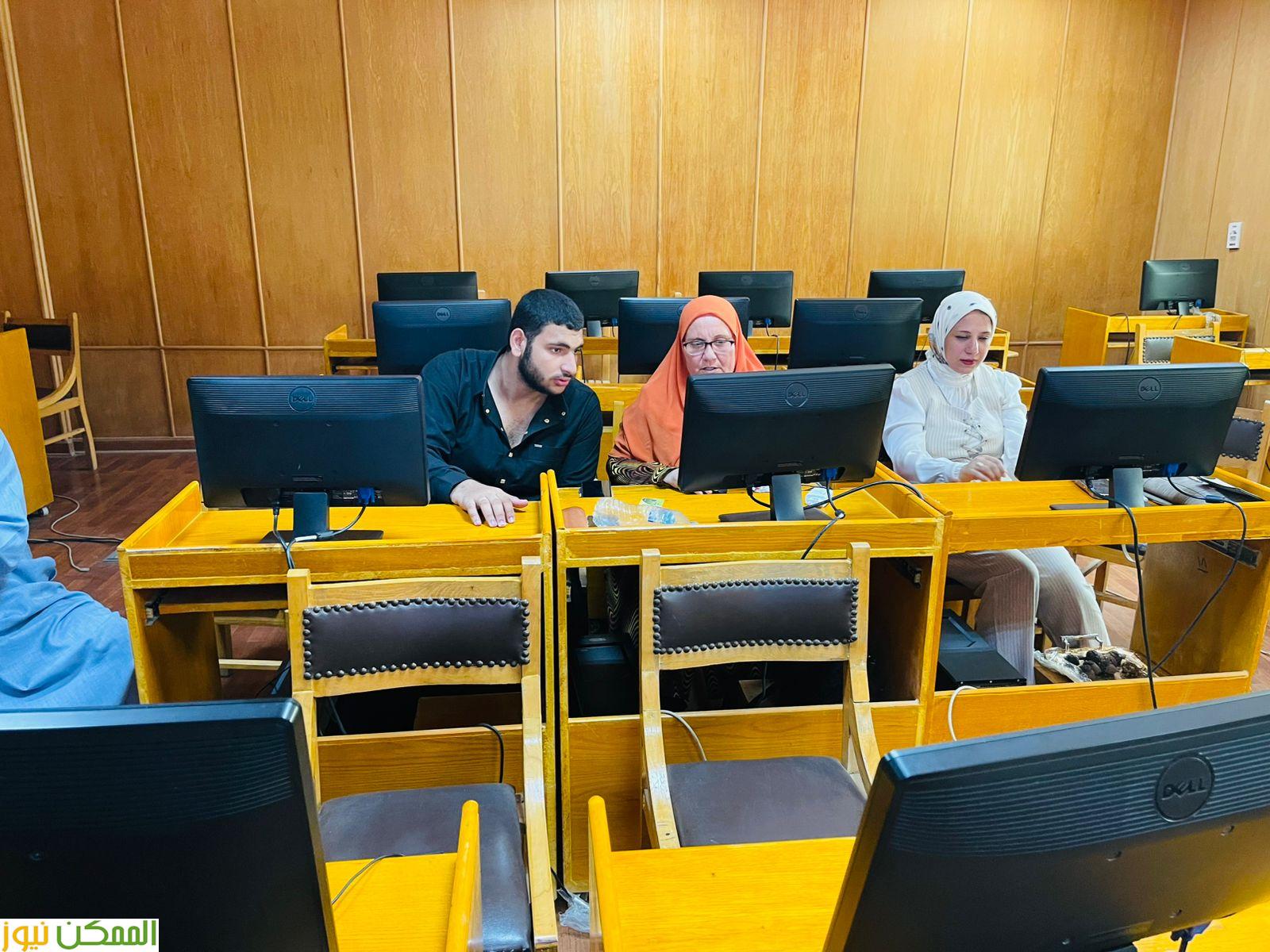 معامل الحاسبات بالجامعات الحكومية تنتظم في تقديم الدعم الفني لطلاب الثانوية العامة في تنسيق الجامعات 2 معامل الحاسبات بالجامعات الحكومية تنتظم في تقديم الدعم الفني لطلاب الثانوية العامة