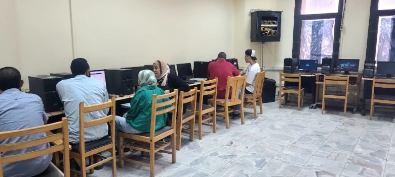 معامل الحاسبات بالجامعات الحكومية تنتظم في تقديم الدعم الفني لطلاب الثانوية العامة في تنسيق الجامعات 1 almomken.com 664b2db7