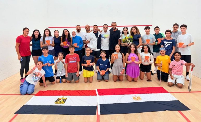 وزير الشباب والرياضة يهنئ لاعبي منتخب مصر للاسكواش بالنتائج الجيدة في بطولتي اوروبا وهولندا 1 almomken.com 9eba594f