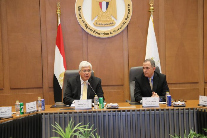 المجلس الأعلى للتعليم التكنولوجي d,htr على إنشاء جامعة بلبيس التكنولوجية وجامعة العريش التكنولوجية 1 almomken.com c5b78122