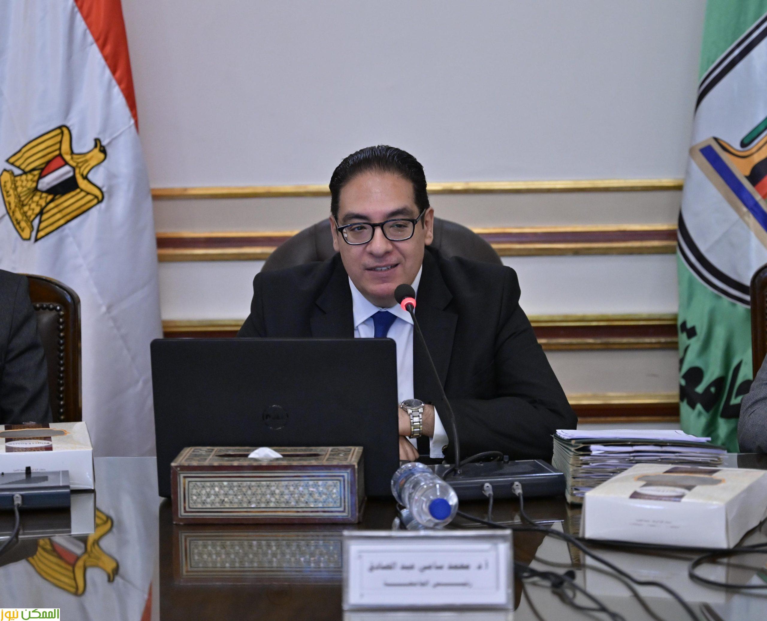 جامعة القاهرة الأفضل عالميا فى أداءً الاستدامة وفقًا لمؤشر AASHE لعام 2025 3 د محمد سامى رئيس جامعة القاهرة