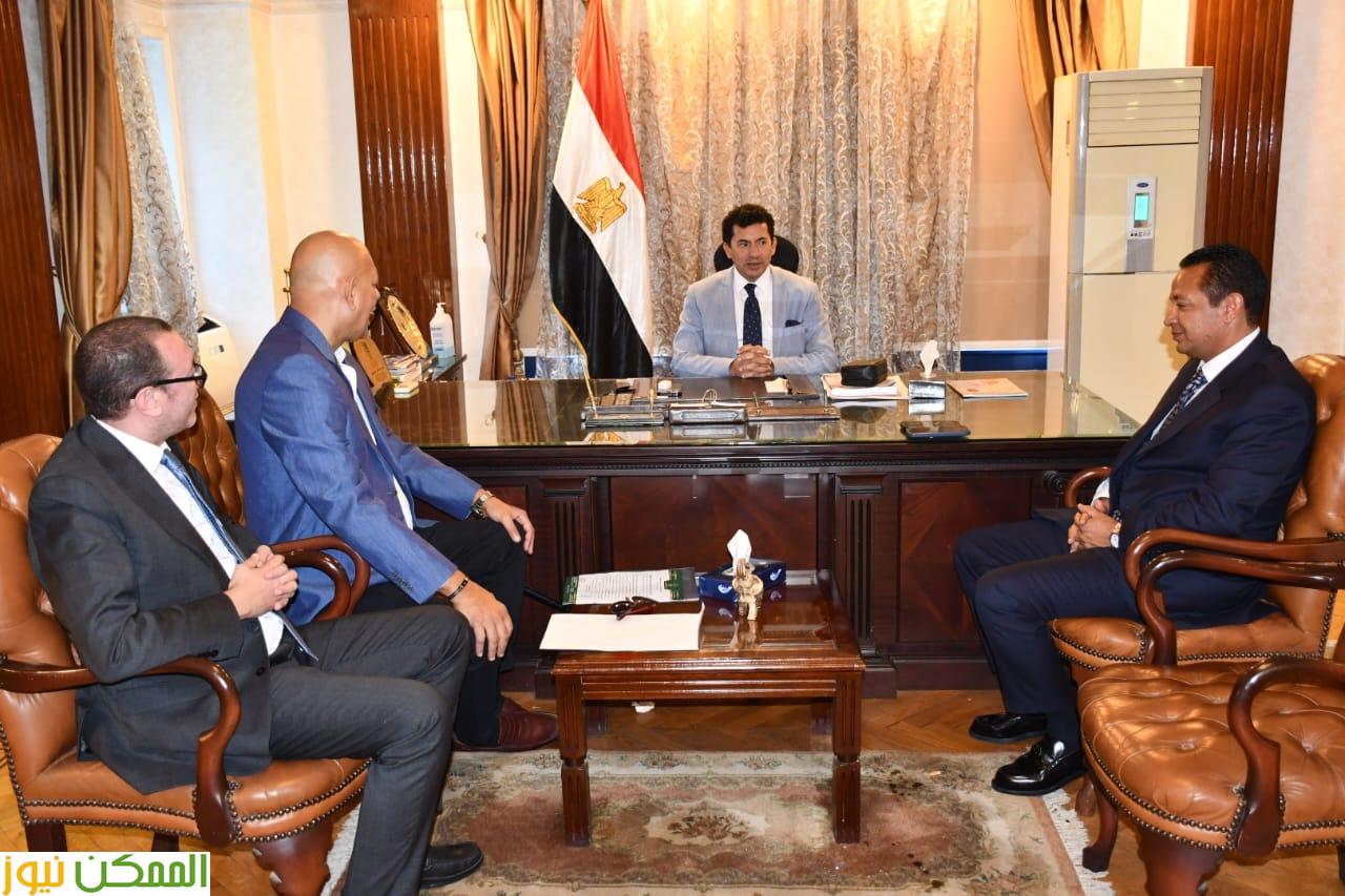 وزير الرياضة يلتقي القائم بأعمال رئيس نادي الاتحاد السكندري 