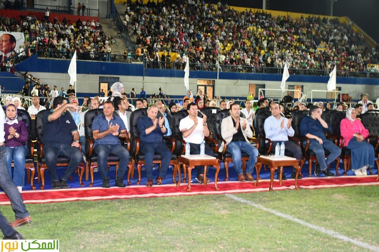 وزير الشباب ومحافظ بورسعيد يشاركان بشبابها ثاني حفلات "ليالي بشبابها" الصيفية 4 وزير الشباب ومحافظ بورسعيد يشاركان بشبابها ثاني حفلات "ليالي بشبابها" الصيفية