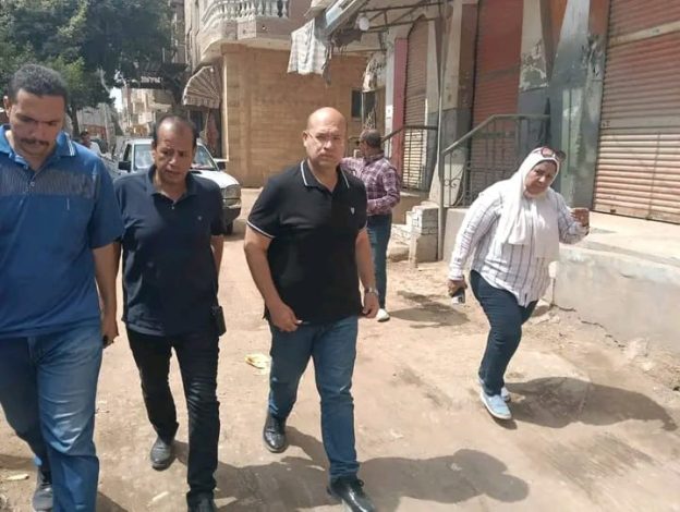 نائب محافظ الجيزة يتفقد قري سقارة وميت رهينة ودهشور بمركز البدرشين 1 almomken.com 3ac98652