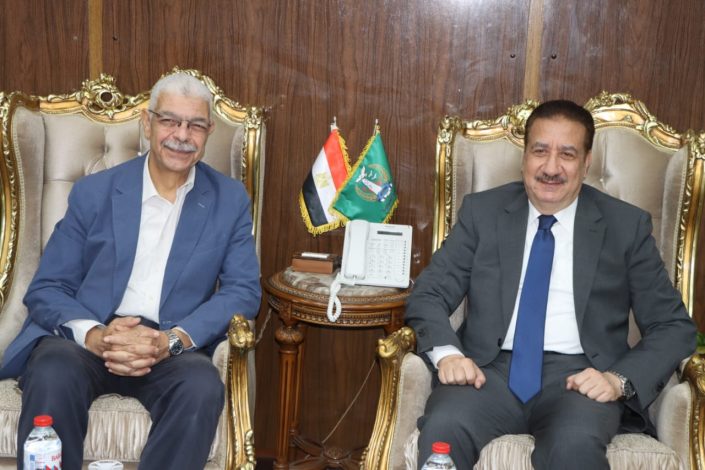 رئيس جامعة المنوفية ومحافظ المنوفية يبحثان آفاق التعاون المشترك للنهوض بالمحافظة 2 almomken.com 8ee2205f