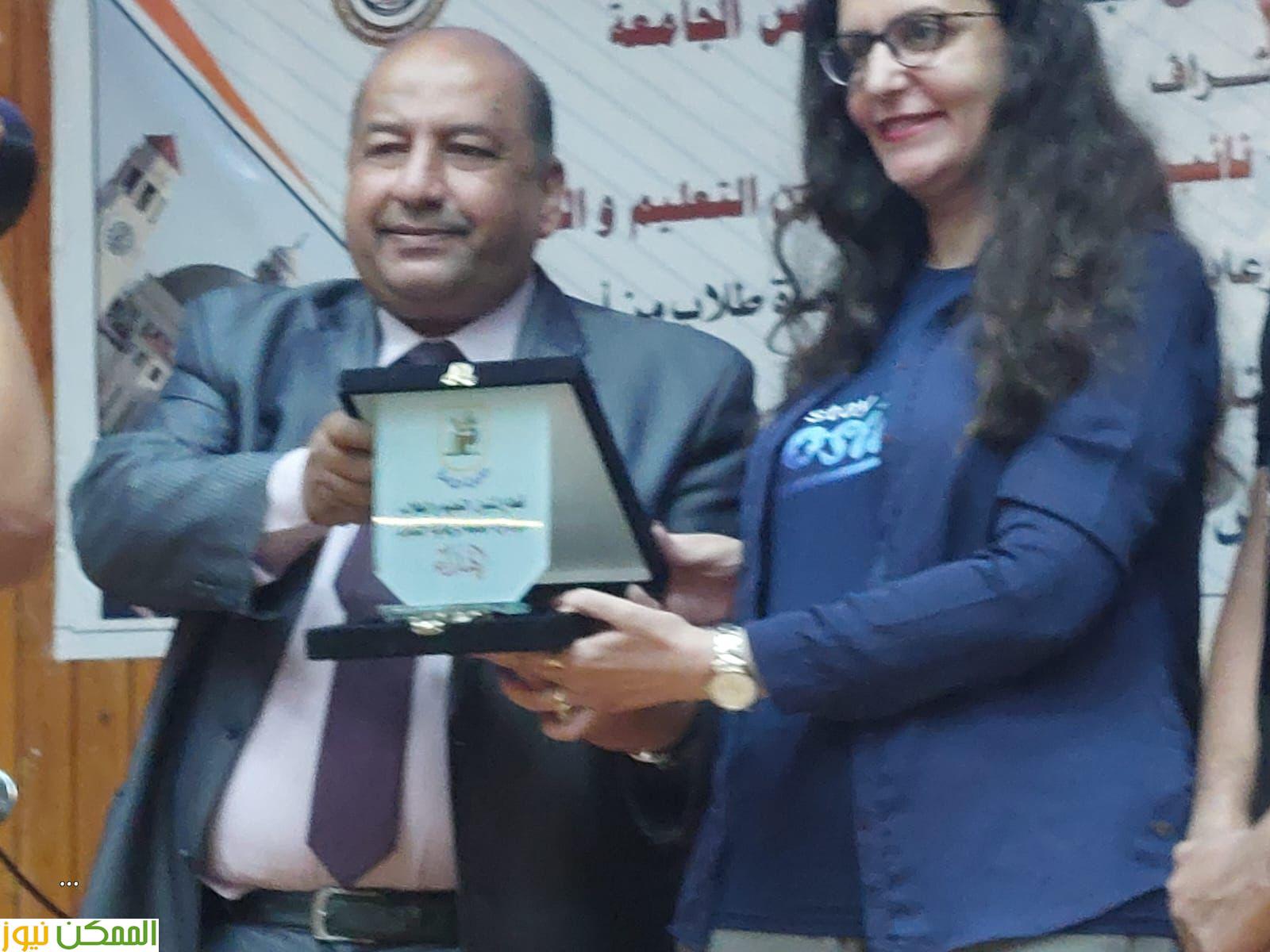 قادة مستقبل جامعة القاهرة يناقش إعادة تشكيل الهوية الثقافية الوطنية 