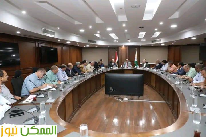 تحسين مستوى الخدمات للمواطنين على ملف أولويات محافظ الجيزة 