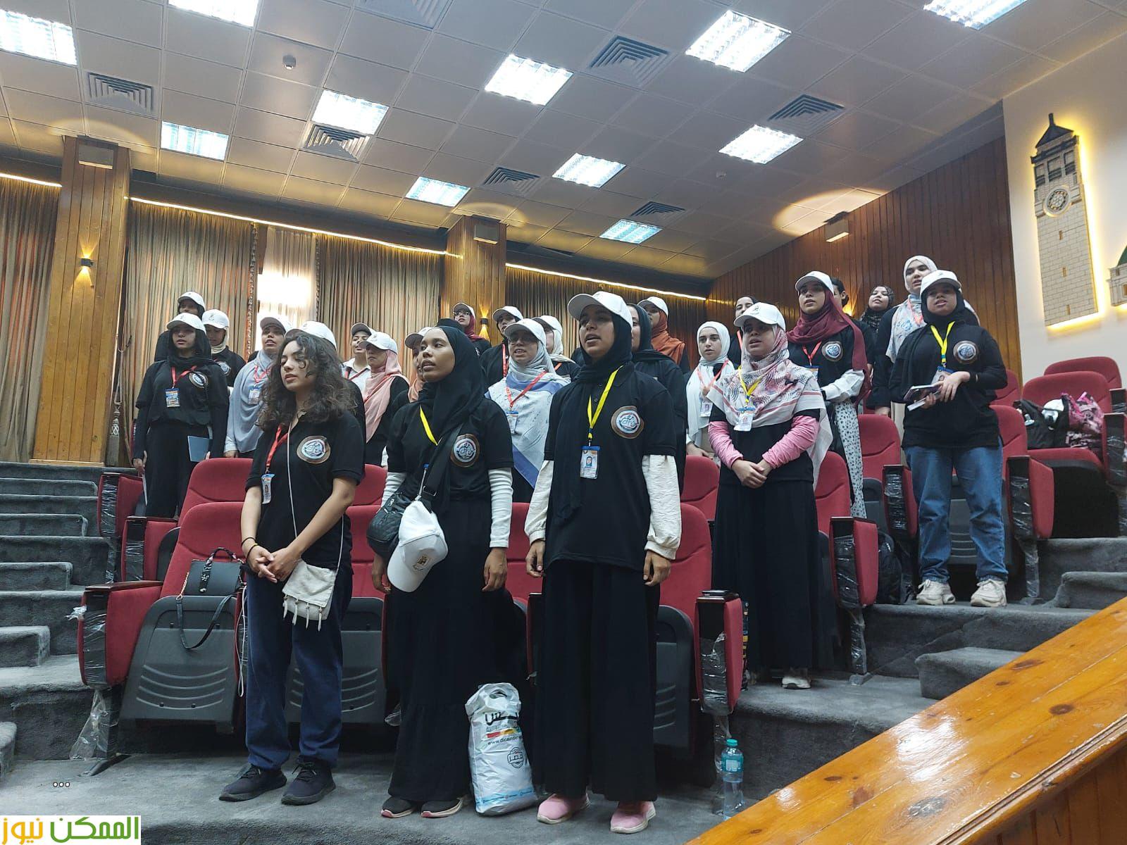 قادة مستقبل جامعة القاهرة يناقش إعادة تشكيل الهوية الثقافية الوطنية 