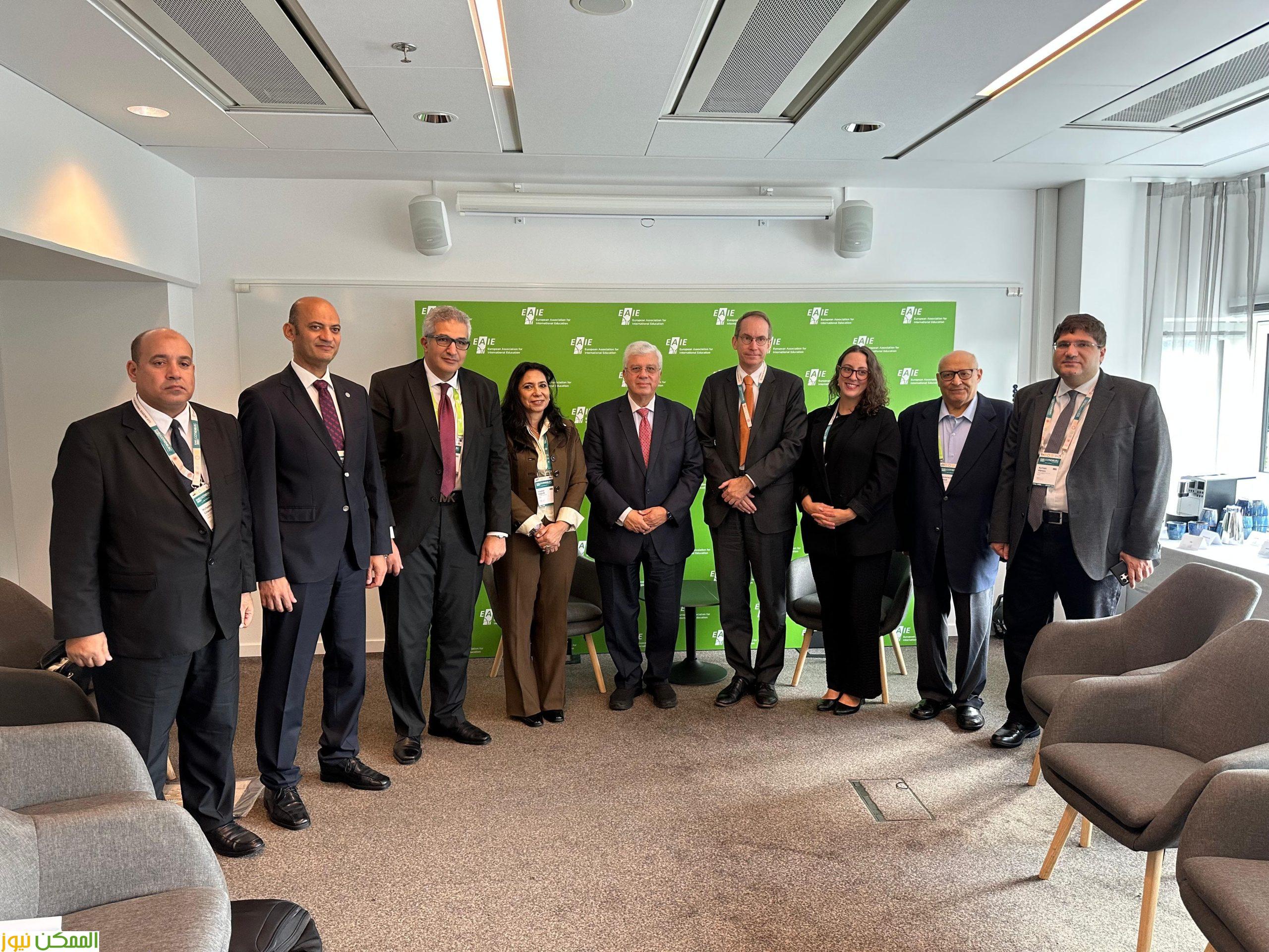 عاشور  يلتقي قيادات المؤسسة السويدية لتدويل التعليم